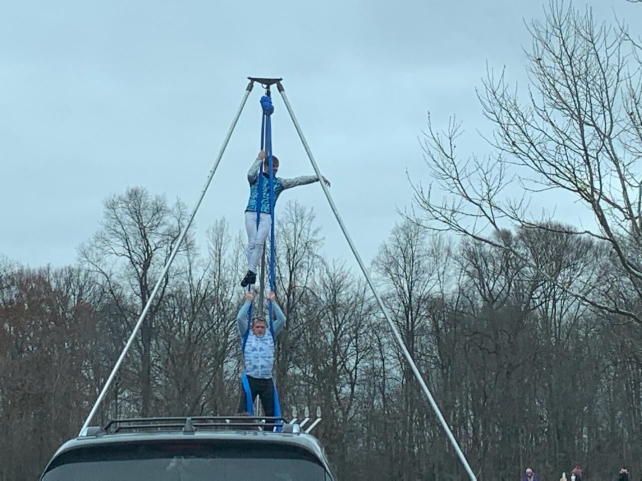acrobats.jpg